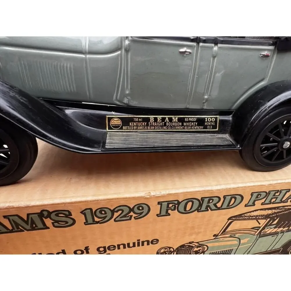 BEAM’S 1929 FORD PHAETON Porcelain Decanter Car